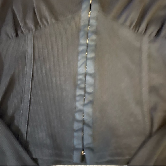 NORDSTROM RACK TOP! ✨ - Picture 2 of 4